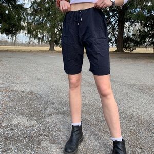 Mom’s comfy linen trendy vintage long shorts